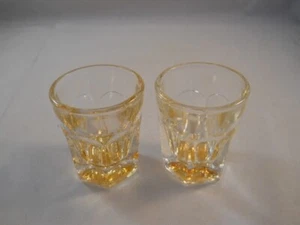 VINTAGE PAIR OF GOLD TINTED SHOT GLASSES. - Picture 1 of 6