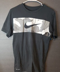 Nike Tee Dri-Fit T-Shirt Sz S Black Silver Trim - Picture 1 of 4