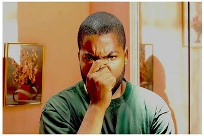 Friday Movie Poster, Funny Bathroom Wall Art ce Cube & Chris Tucker Film Print - Image 1 of 4