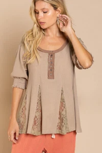 POL Clothing Women's Round Neck Lace Detail Short Sleeve Knit Top in Latte Beige - Picture 1 of 4