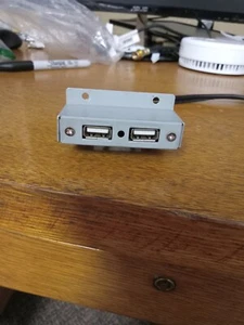 HP N93991-001 Frontal USB 2.0 Soporte de Expansión Cable de Cabezal de Doble Puerto Fabricante de Equipo Original - Imagen 1 de 3