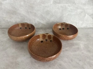 Set aus 3 Vintage Kunstkeramik Keramik Schüsseln mit Griffen 4,5" x 2,5" Schmuckschale - Bild 1 von 16