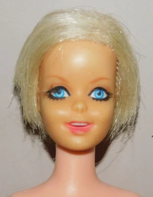 MUÑECA BARBIE TWIGGY CASEY MOD VINTAGE AÑOS 60 TNT PIERNAS DOBLAR JAPÓN FRANCIA Foto 1 de 4