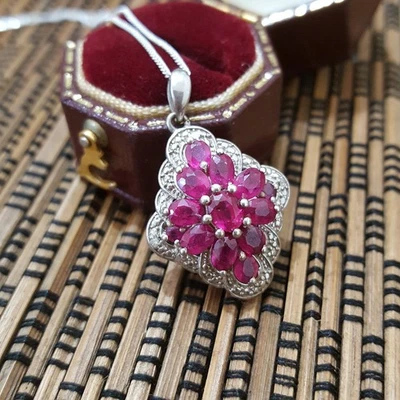 925 Sterling Silver Necklace, Genuine Ruby Pendant, Floral, Vintage Style  - Image 1 of 4