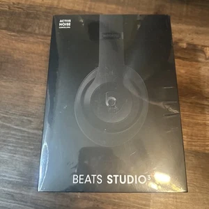 Beats Studio3 Auriculares Inalámbricos Bluetooth con Cancelación de Ruido - Negros (MX3X2LL/A) - Imagen 1 de 2