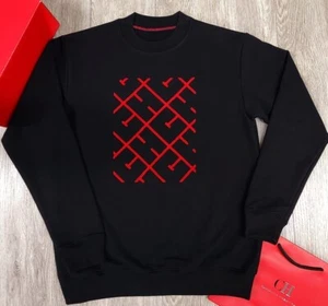 Carolina Herrera Men Sweater!!! Slim Fit Size S - Picture 1 of 4