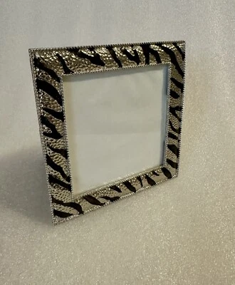 Cuadrado de fama foto diseño cebra de metal. Foto 1 de 4