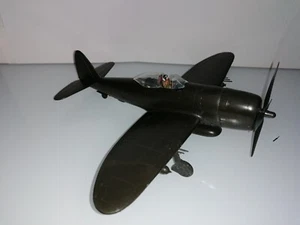 MONOGRAM 1/48 P-47D THUNDERBOLT vintage no box - Foto 1 di 13