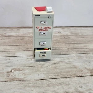Vintage ACME 1998 Aktenschrank lustiger Sound Magnet "Gott sei Dank ist Freitag!" F01 - Bild 1 von 14