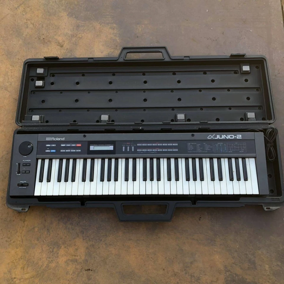 Roland Alpha Juno 2 61 Key Polyphonic Synthesizer Synth Keyboard with Hard case - Image 1 of 4