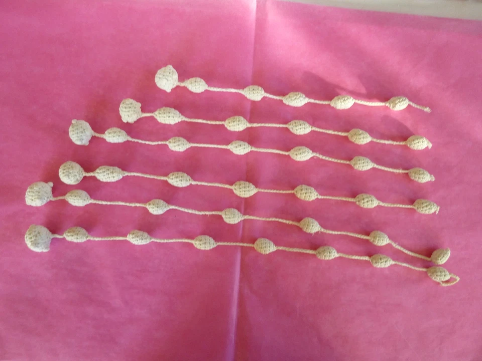 Pompons fait main au crochet macramé coton mercerie passementerie ancien le lot - Photo 1/4