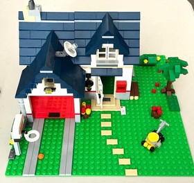 LEGO CREATOR APPLE TREE HOUSE #5891 EXCELLENT USED CONDITION