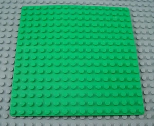 LEGO Bright Green 16x16 Baseplate Base Plate Piece - Picture 1 of 1
