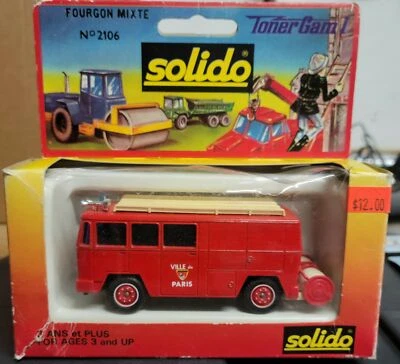 Solido Vintage Fire Engine Toy #2106 Fourgon Mixte - Image 1 of 4