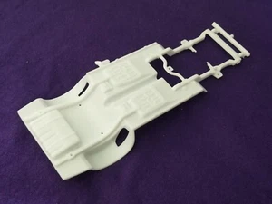 Firebird 1970 chasis/piso de Revell kit modelo 1:24 70 Pontiac transmisión automática - Imagen 1 de 7