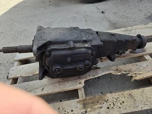 Manual Transmission 4 Speed Saginaw Manufactured Fits 77-80 CAMARO 455422 - Picture 1 of 3