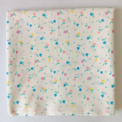 Tela de algodón vintage de tulipanes pastel blanco roto 2yd-18" x 45" Foto 1 de 4