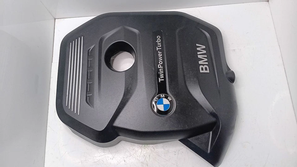 Engine Appearance Cover 2017 BMW 330i   111216208310 - Изображение 1 из 4