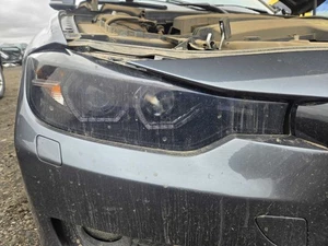 Passenger Right Headlight Halogen Fits 12-15 BMW 320i 1299579 - Picture 1 of 6