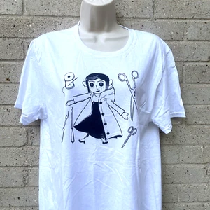 Coraline T-Shirt Knopf Augen Puppe weiß Damen Medium andere Mutter Horror Geister - Bild 1 von 7