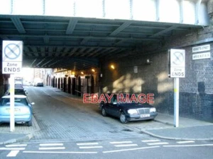 FOTO SÜDWESTLICHES ENDE DER HENRIETTA STRASSE UNTER DER EISENBAHN DAS EISENBAHNLAND NORDEN - Bild 1 von 1