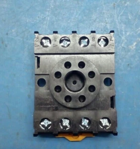 OMRON PF083A-E Steckdose PIN 8 DIN Montage Serie MK2 Octal - Bild 1 von 2