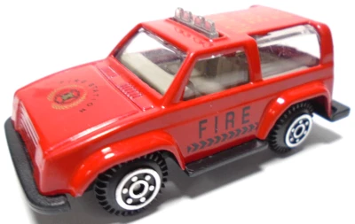 UNBRANDED #112 FIRE STATION 8009 RED 1:64 DIECAST 2 5/8" TRUCK W/ GOLD - CHINA - Image 1 of 4