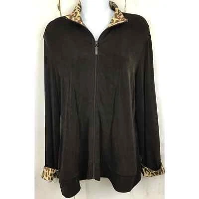 Женская коричневая куртка Chico's Travelers с анималистическим принтом отделка на молнии размер 0(4) - Изображение 1 из 4