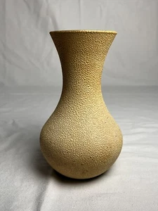 Mid Century Modern Art Pottery Textured Vase Labeled 522/305 Handmade in Italy - Picture 1 of 2