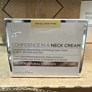 Crema hidratante It Cosmetics Confidence in a Neck 2,6 oz. - Imagen 1 de 7