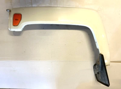 2006-2010 Hummer H3 LH DRINER SIDE Front Fender Flare Trim Molding - Image 1 of 4