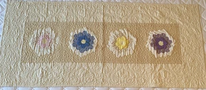 Bufanda acolchada para cama corredor de mesa jardín de flores de abuela 54x24 tela de colección - Imagen 1 de 8
