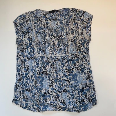 Tommy Hilfiger Blouse Top Womens M Blue White Floral Pintuck Sleeveless Tie Neck - Image 1 of 4