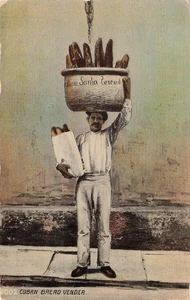 HAVANA CUBA VENDITORE DI PANE CUBANO GRANDE CESTO SULLA TESTA c1910 CARTOLINA 100425 U - Foto 1 di 2