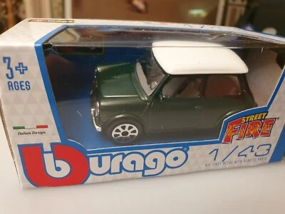 Burago Street Fire  1/43 CLASSIC MINI COOPER Green and White new boxed - Image 1 of 4