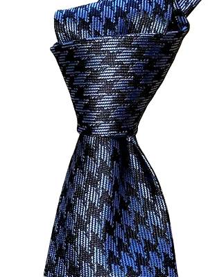 $270 NUEVO CON ETIQUETAS TOM FORD Azul con Cuadros de Pata de Gallo Azul Marino 3.6” Tejido Seda Cuello Corbata ITALIA Foto 1 de 4