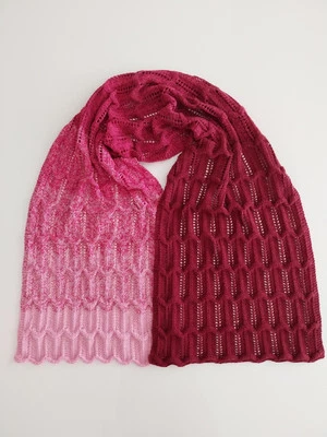 Handgestrickte Stola. - Bild 1 von 3