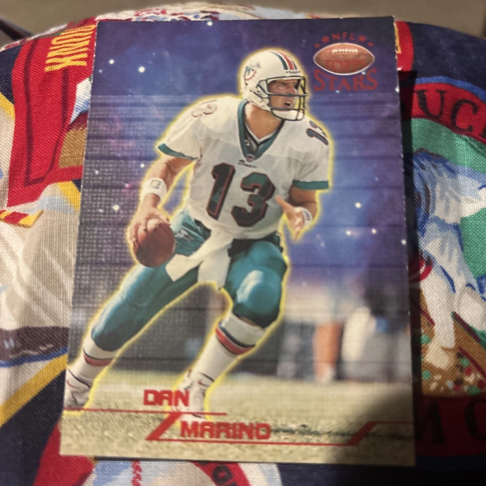 1998 Topps Stars DAN MARINO Red Foil #20 Miami Dolphins Serial /8799 - Image 1 of 1