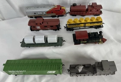 Tyco Mix Train Cars Lot Of 8 Santa Fe Vintage Ho Scale Freight - Image 1 of 4