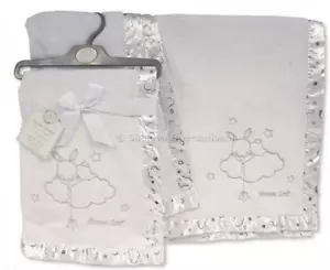 Envoltura bebé acurrucada blanca con motivo Heaven Sent y ribete plateado 75 cm x 100 cm - Imagen 1 de 2