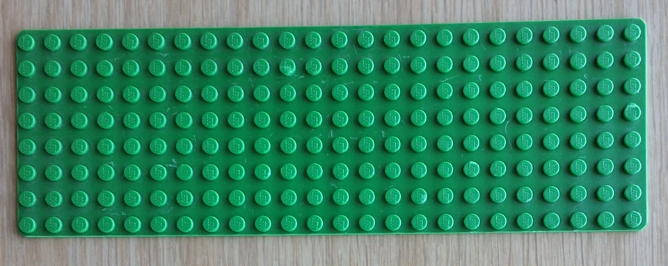 Lego Platte Bauplatte Grundplatte 8x24 grün 3497 Zubehör 6266 383 365 6266 364 - Bild 1 von 1