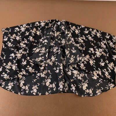 Envoltura para mujer Maurices talla única negra con estampado floral dividida transparente Foto 1 de 4