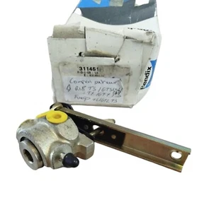 RENAULT R18 / FUEGO TL / TS / TX / ... - 7701349409 - Compensateur de freinage - Picture 1 of 1