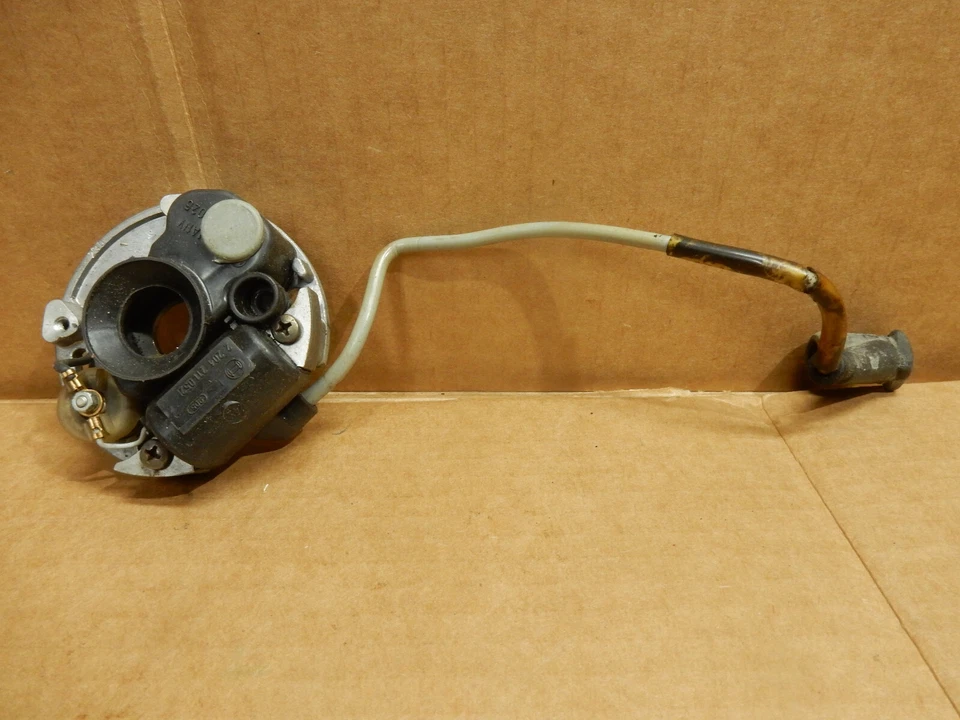 Bobina de encendido original Stihl 045 056 Bosch tipo puntos/módulo/placa de estator Foto 1 de 1