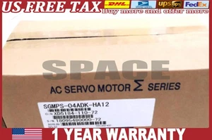 New In Box YASKAWA SGMPS-04ADK-HA12 AC Servo Motor - Picture 1 of 2