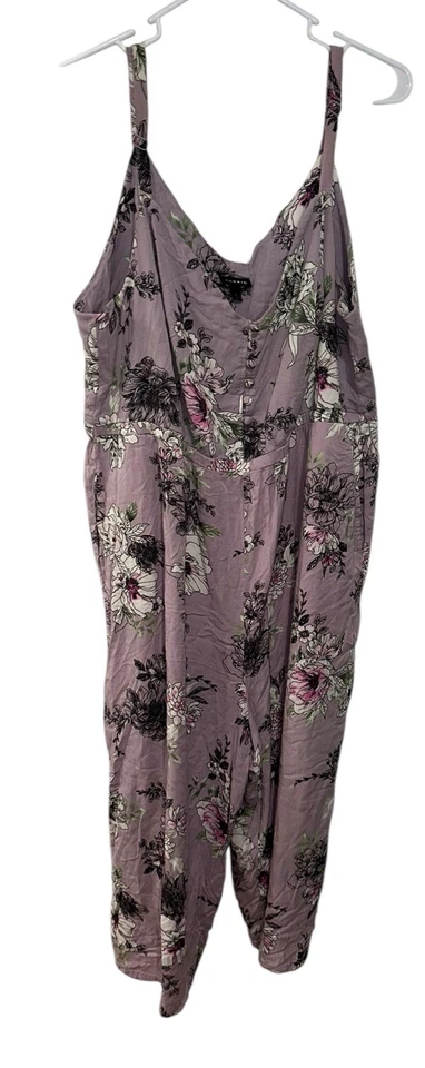 Mono para mujer Torrid lavanda floral gris callis culotte talla grande 3X capri Foto 1 de 4