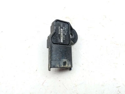 12 Can Am Outlander 800R X-MR Mass Air Flow Sensor MAP MAF - Image 1 of 4