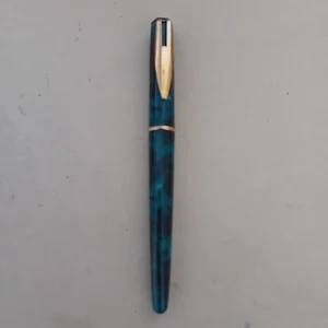 Waterman Paris Reflex Fountain Pen Green Marble Gold trim Gold coloured nib - Picture 1 of 6