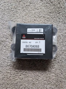 Brand New Genuine OEM Mitsubishi Immobilizer Module 14-24 Outlander # 8670A068 - Foto 1 di 4