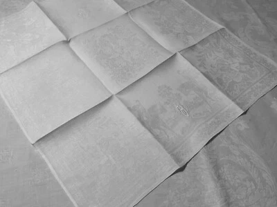 Linge Ancien 1 petite nappe Damassé Soie Chasse À Courre Vénerie Monogramme O P - Photo 1/4
